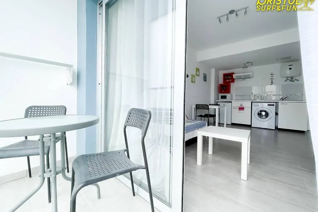B-Rent Bristol Beach Surf & Fun Corralejo Apartmán